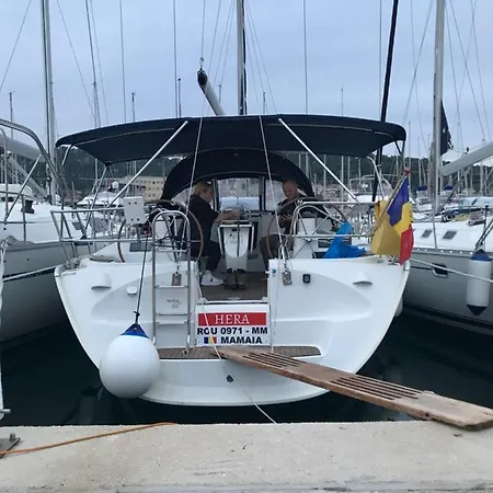 ספינת מלון Milady Yachting Limanu
