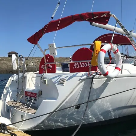 Milady Yachting Botel