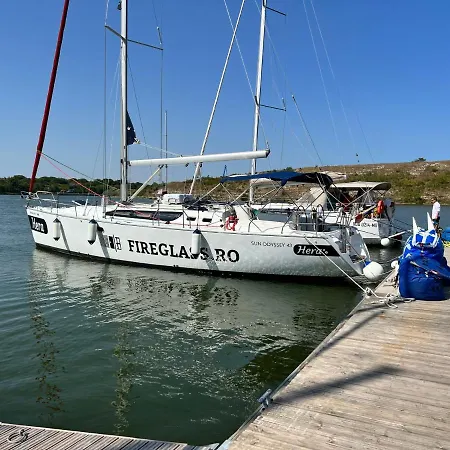 Milady Yachting Botel